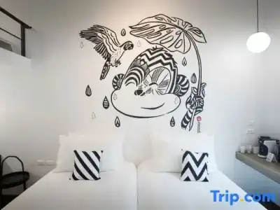 Blu Monkey Hub & Ranong - 28