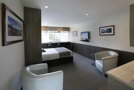 429 Apartments and Suites - 60