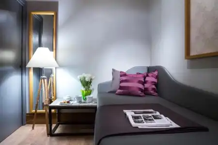 Grand Master Suites - 37