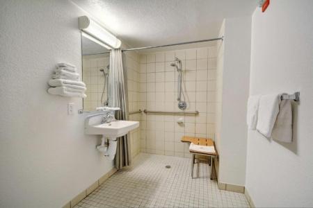 Motel 6 Newport, RI - 28