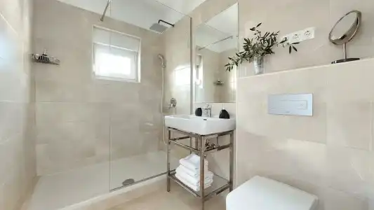 Refresh Boutique Apartments - 135