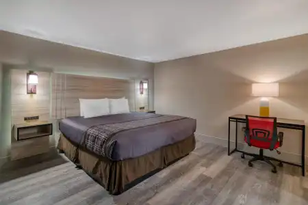 Yankee Clipper Inn, SureStay Collection by Best Western - 60