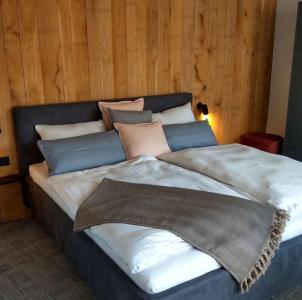 Wertschätzer - Krumme STR - 79