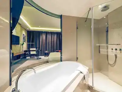 Mercure Shanghai Royalton - 18