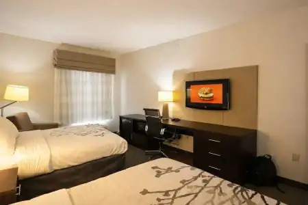 Express Inn & Suites - 28