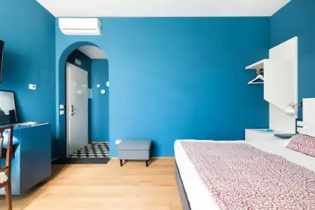 Rarity Suites - 201