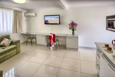 Hibiscus Motel - 17
