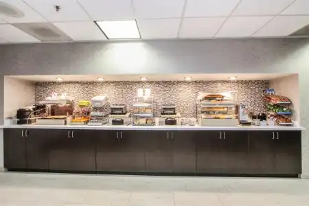 Holiday Inn Express San Diego Downtown by IHG - 9