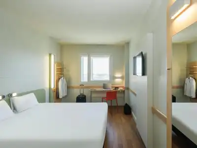 Ibis Budget Malaga Aeropuerto Avenida Velazquez - 22