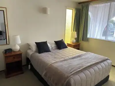 Hacienda Motel - 26