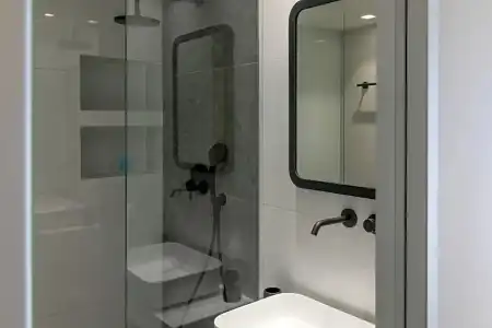 Agrelli & Suites - 172
