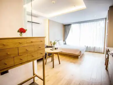 Balcony Seaside Sriracha & Serviced Apartments (SHA Extra Plus) - 287