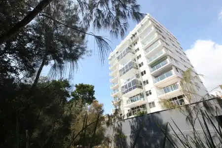 84 The Spit Holiday Apartments - 0