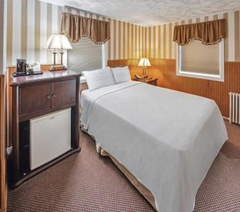 Seward's Guest House - 2