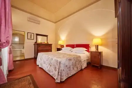Ape Rosa Relais - 53