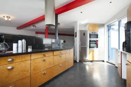 Thor Guesthouse - 8