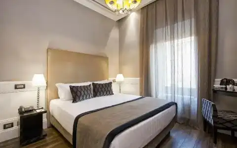 The Independent Suite - 44