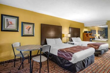 Rodeway Inn Central Clearwater Beach - 62