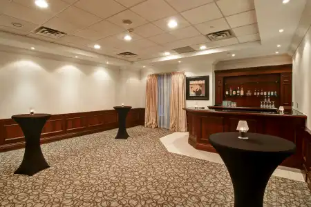 Hilton Garden Inn Toronto/Burlington - 36