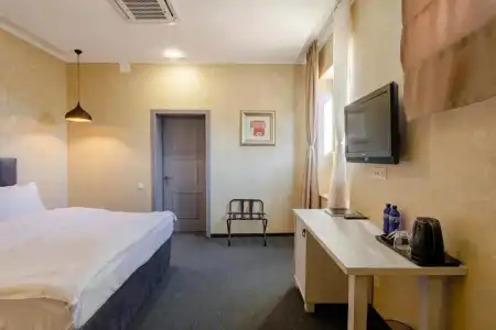 Day Inn - 32