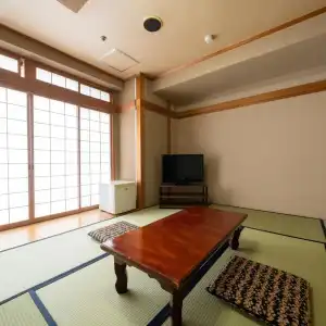 Royal Uohachi - 35