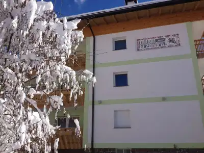 Mason la Zondra - 0