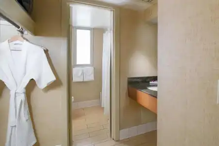 Waikiki Resort - 86