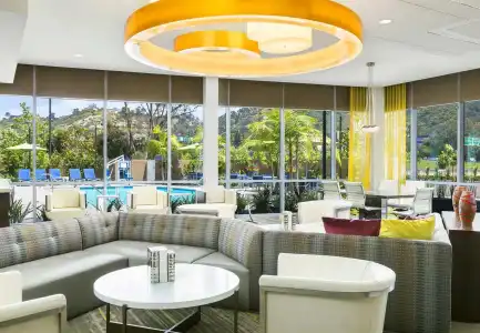 Springhill Suites San Diego Mission Valley - 6