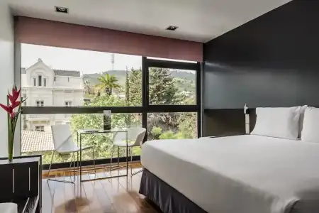Ikonik Anglí - 57