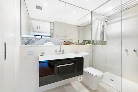 Corporate Keys - Freshwater Place - 118