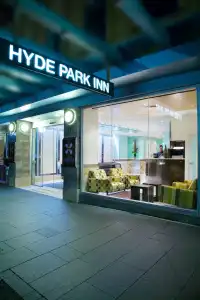Hyde Park Inn - 32