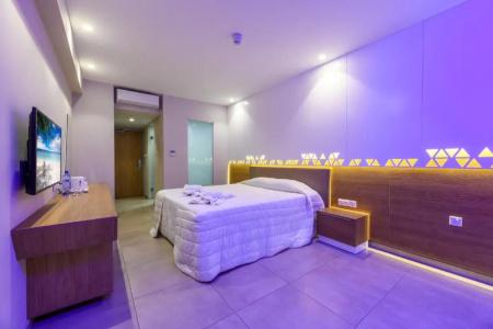 Tasia Maris Seasons - Adults Only - 95
