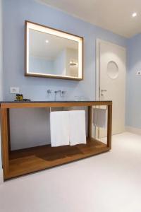 Savona 18 Suites – Member of Preferreds & Resorts - 55