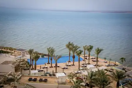 Hilton Dead Sea Resort & Spa - 24