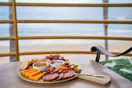 Pacific Terrace - 152