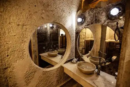 Oread Cave Suites - 183