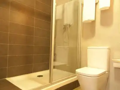 Hostal Live Barcelona - 9