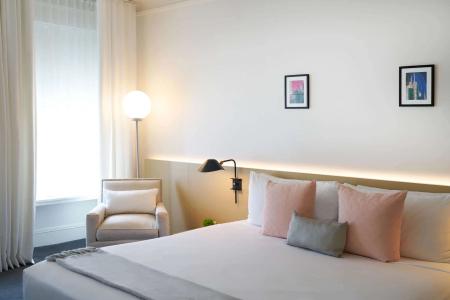 The Chicago Collection - Ambassador Gold Coast - 38