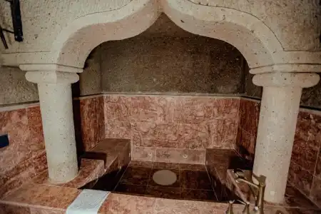 Oread Cave Suites - 213