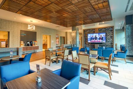 Holiday Inn Express & Suites Charlotte - South End by IHG - 40