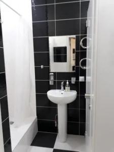 Promenad Hostel - 8