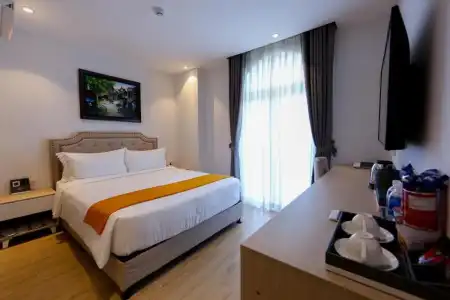 RHM Luxury And Suite - 25