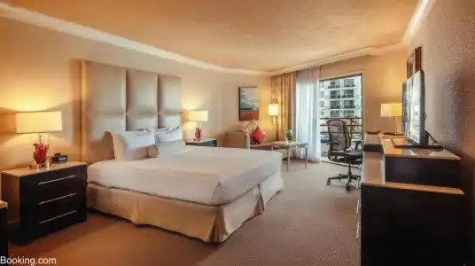 The Waterfront Beach Resort, A Hilton - 69