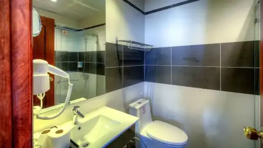 Orussey One & Apartment - 100