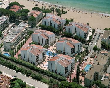 Pins Platja Apartments - 18