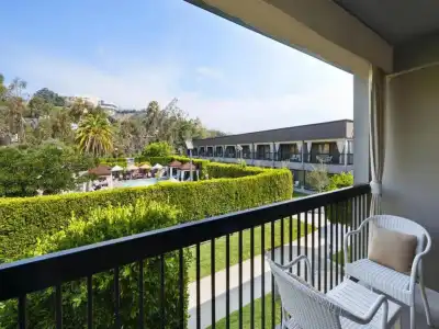 Luxe Sunset Boulevard - 26