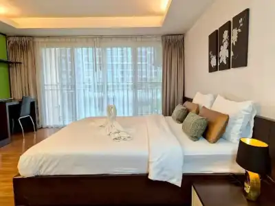 Olive & Residence Bangkok Sukhumvit 101 near True Digital Park - 103