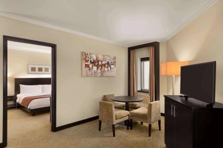 Ramada Plaza by Wyndham Deira - 12