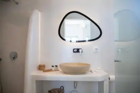 Caldera Cliff Illusion Suites - 111