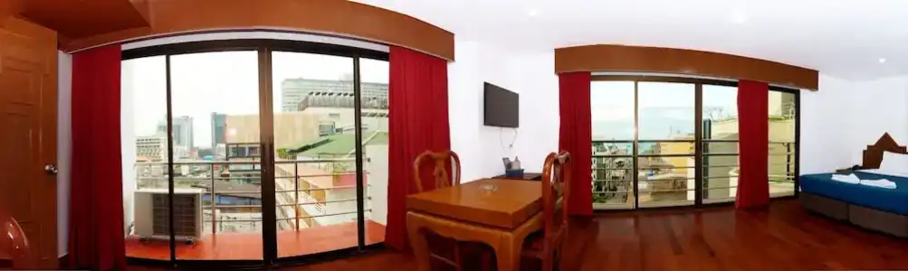 Highfive Guest House - 31